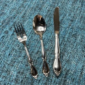 Oneida Community Stainless Chatelaine Silverware Vintage Flatware Set